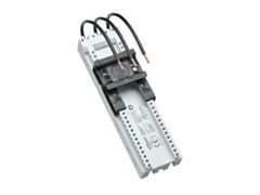 32668000A Woehner 3 pole 16A Adapter