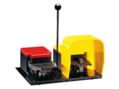 KGD004 - 2-PEDAL PLASTIC FOOT SWITCH 1N A+1NC FRE