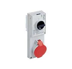 SQE3265FM Ilme Switched socket 32 amp 415v 5 pole IP44 (room for RCD)